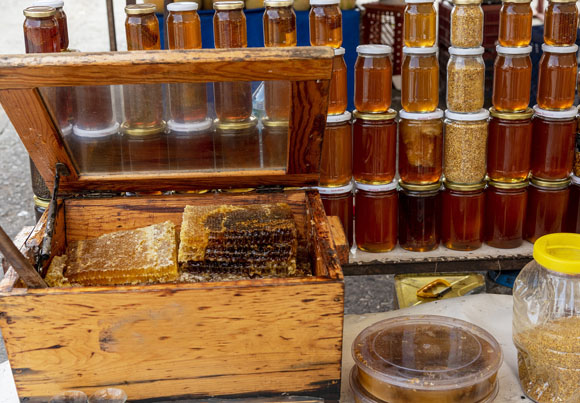 深圳到香港物流：蜂蜜是如何出口到香港的？