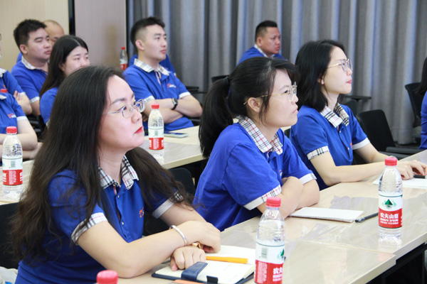 深圳到香港中港物流顺利通关的小技巧