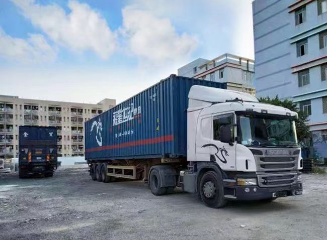 福建 “跨境一锁” 货车快速通关直达香港